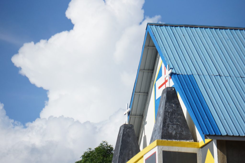 PT WBPU Salurkan Bantuan dalam Rapat Kerja Daerah  III Gereja Kemah Injil Indonesia Berau di Desa Long Keluh